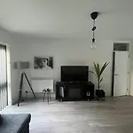 1-Bed Apartment W/ Electric Fireplace