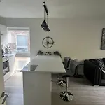 1-Bed Apartment W/ Electric Fireplace